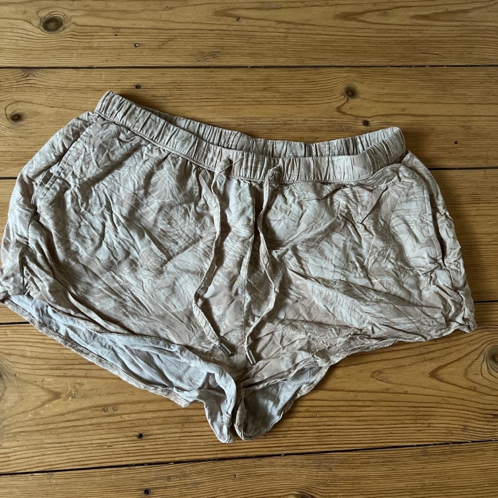 H&M shorts
